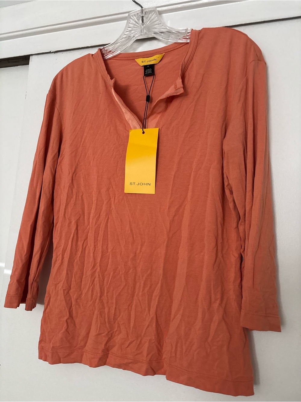 St. John Coral V-Neck 3/4 Sleeve Tee NWT Medium